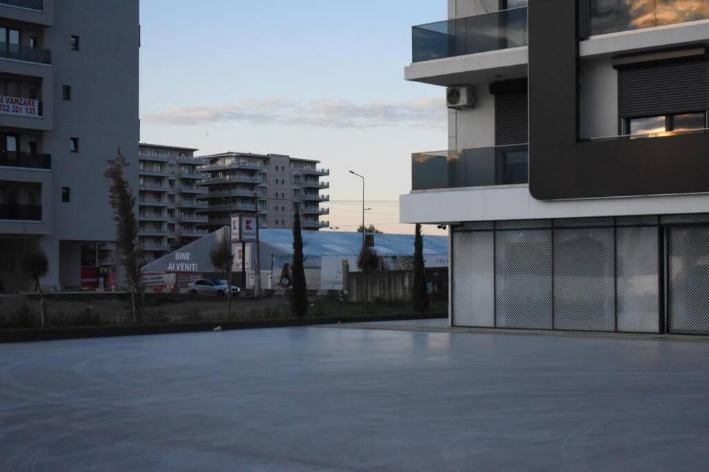 Apartment By The Lake With A View مامايا المظهر الخارجي الصورة